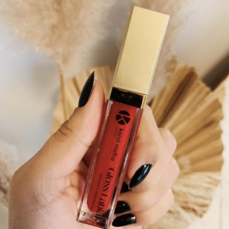Gloss labial que promove volume e hidratação profunda D Pantenol, Vitamina E, Ácido Hialurônico, Sabor Morango Loja